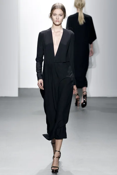 Look 28